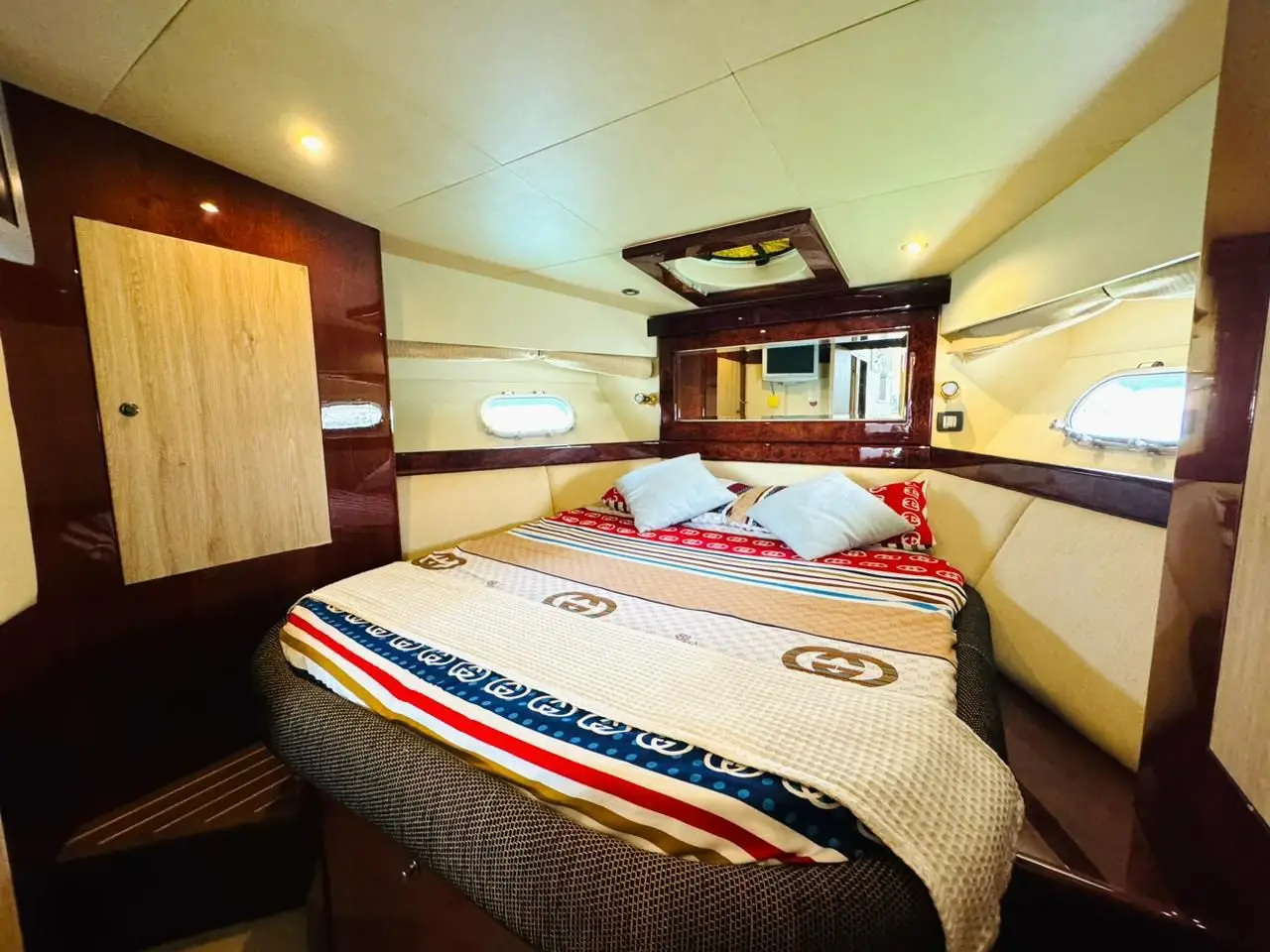 Majesty 52ft 10